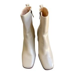 Marc Fisher LTD Floria Bootie – Bone Leather – Size 7 1/2.